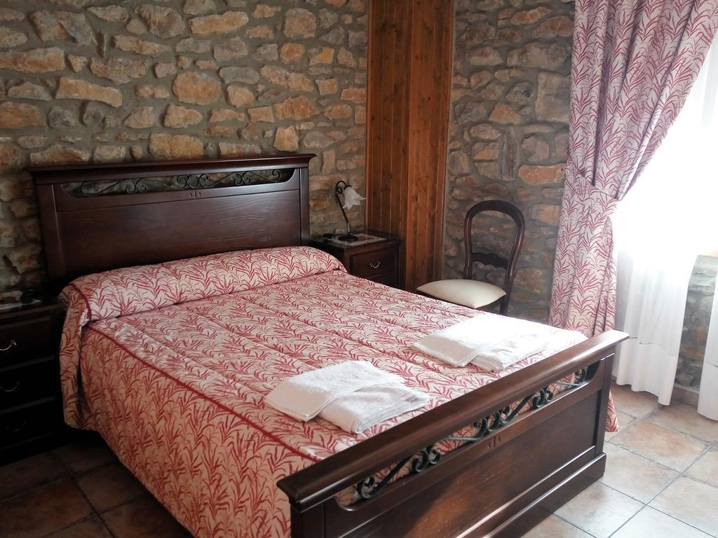 Hotel Rural La Piedra Arija Extérieur photo