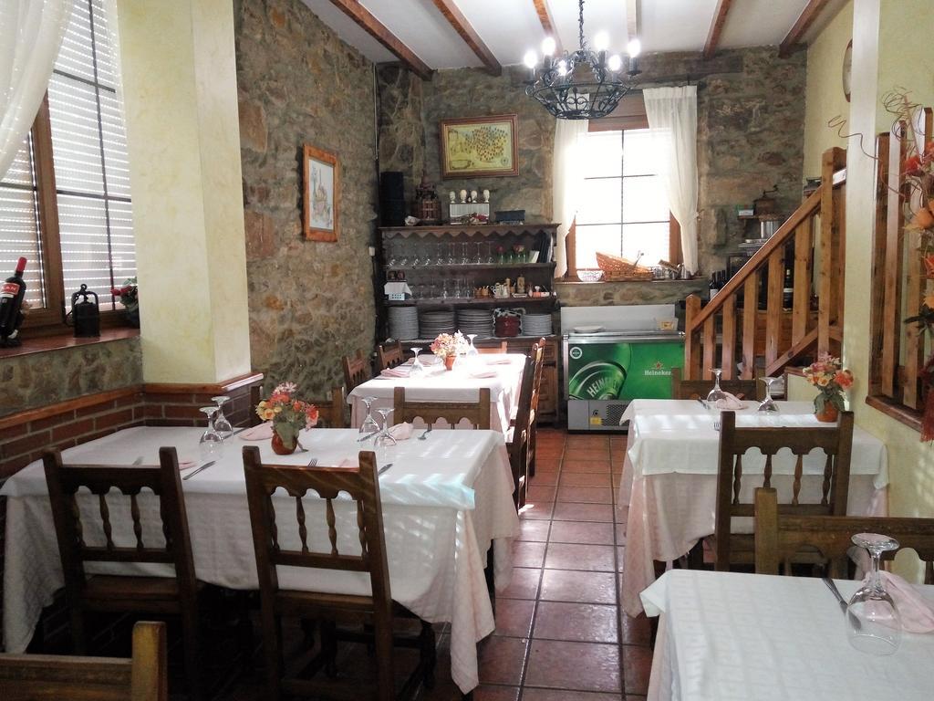 Hotel Rural La Piedra Arija Extérieur photo