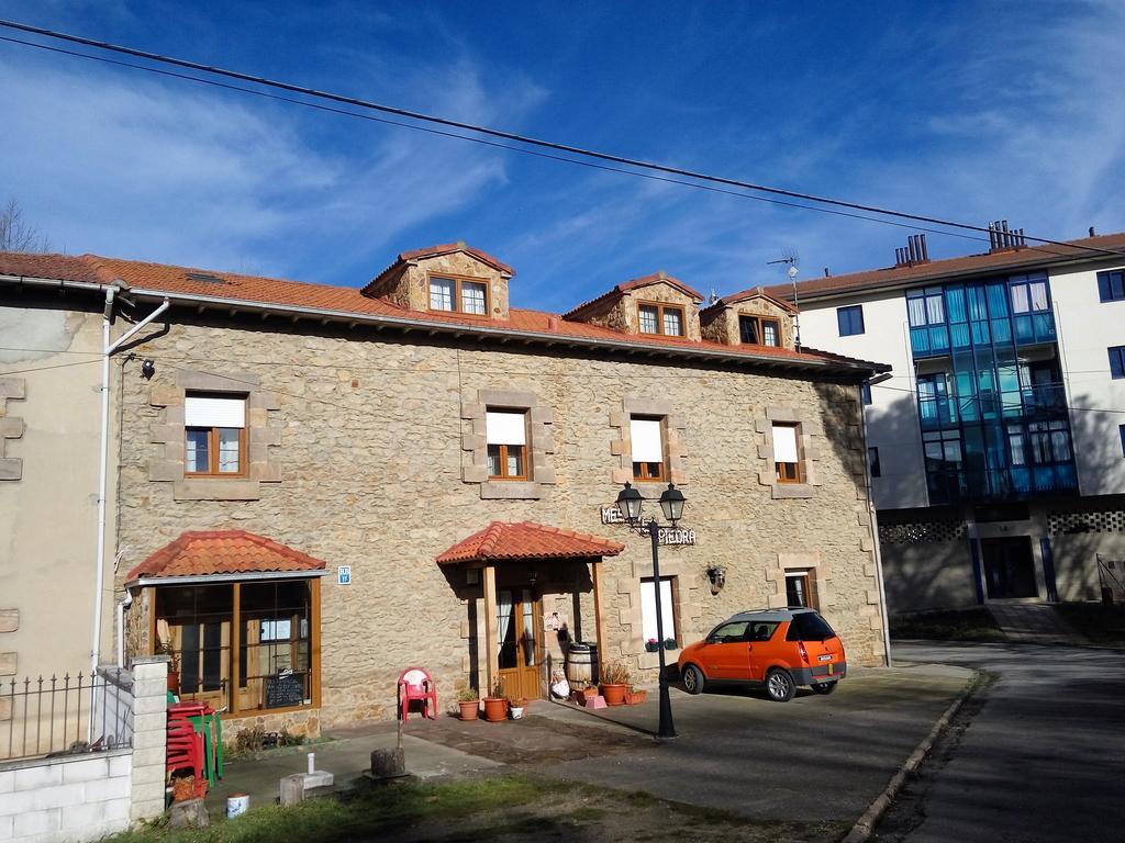 Hotel Rural La Piedra Arija Extérieur photo